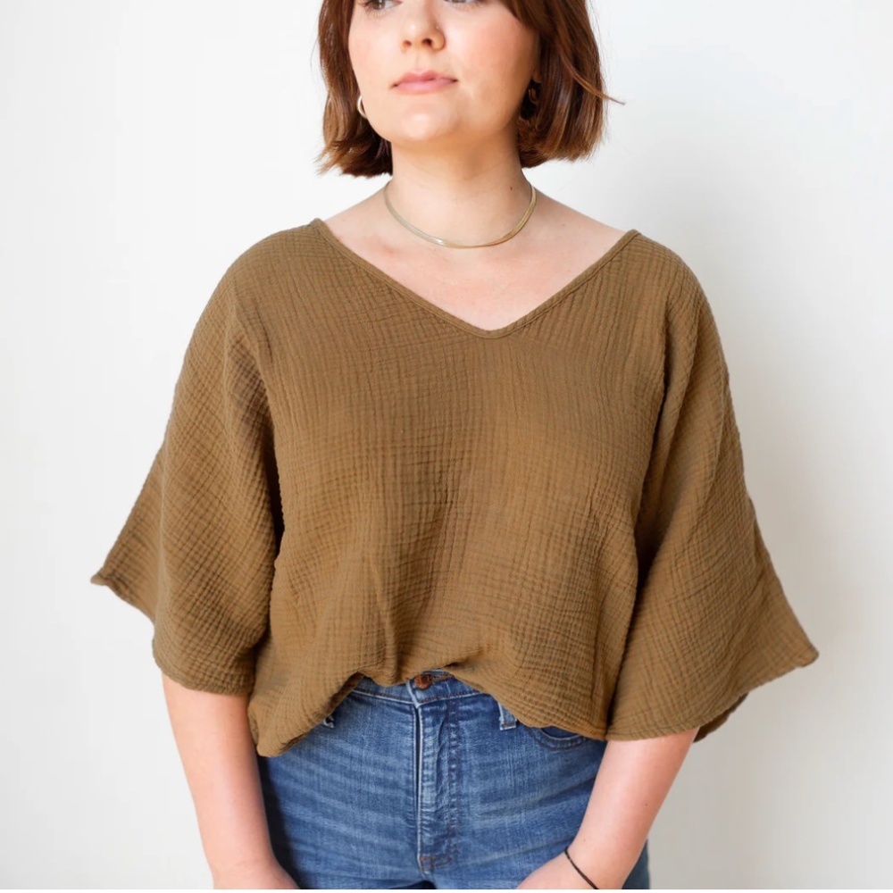 Suunday - The Gauze Dolman Top in Tapenade MEDIUM